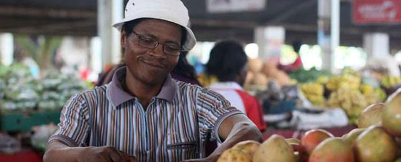 Bridging the socio-economic divide with mangoes