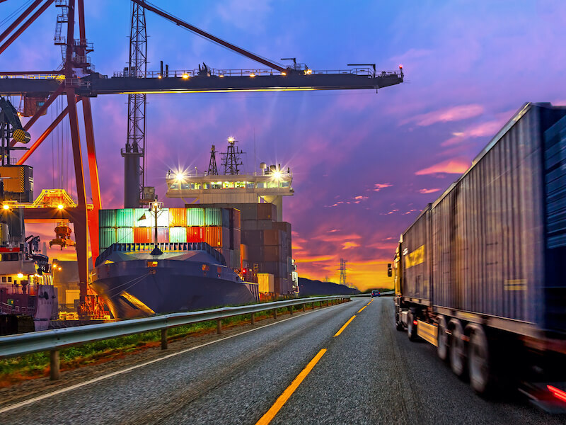 WTO issues new report on how COVID-19-related restrictions on cross-border mobility are affecting global trade