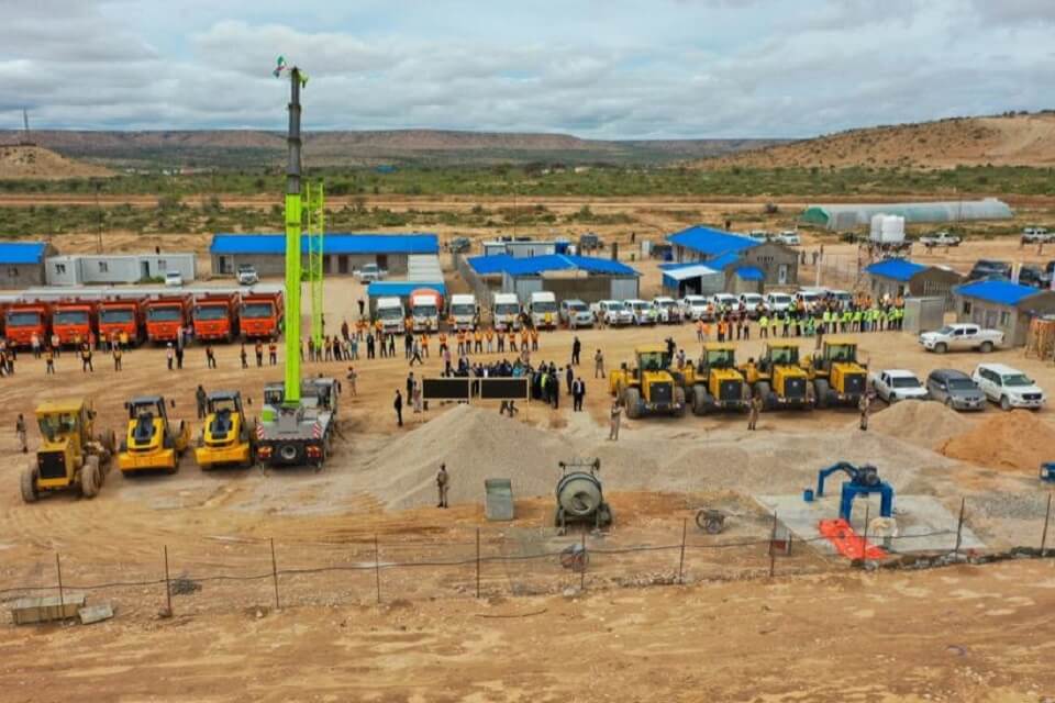 UK Ambassador launches construction of the Hargeisa bypass
