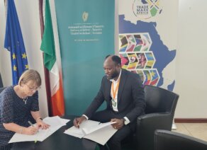 L’Irlande s’engage à verser 2,4 millions d’euros par l’intermédiaire de TradeMark Africa pour renforcer le commerce et la croissance économique en Tanzanie